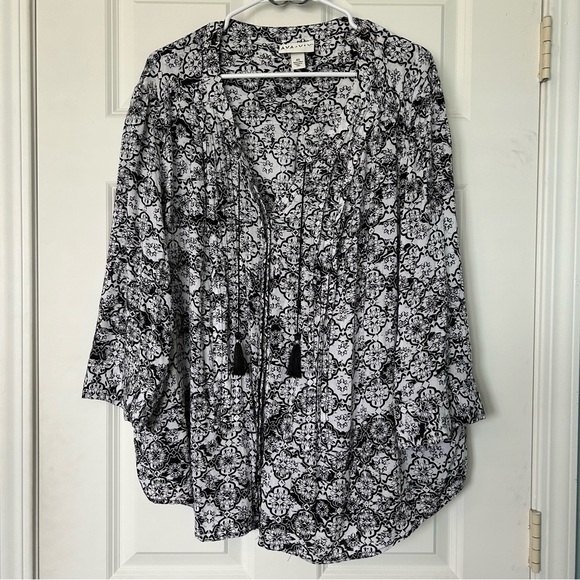 Ava‎ & Viv Covered Button Black and White Patterned Blouse 3/4 Sleeve - Picture 1 of 8